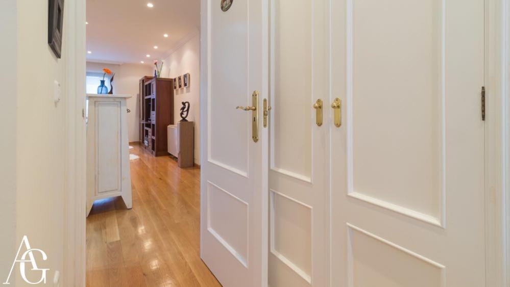 Apartamento Plaza De Espana Ribadeo Esterno foto